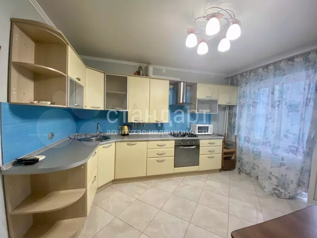 2-к. квартира, 63 м, 4/5 эт. - Фото 1