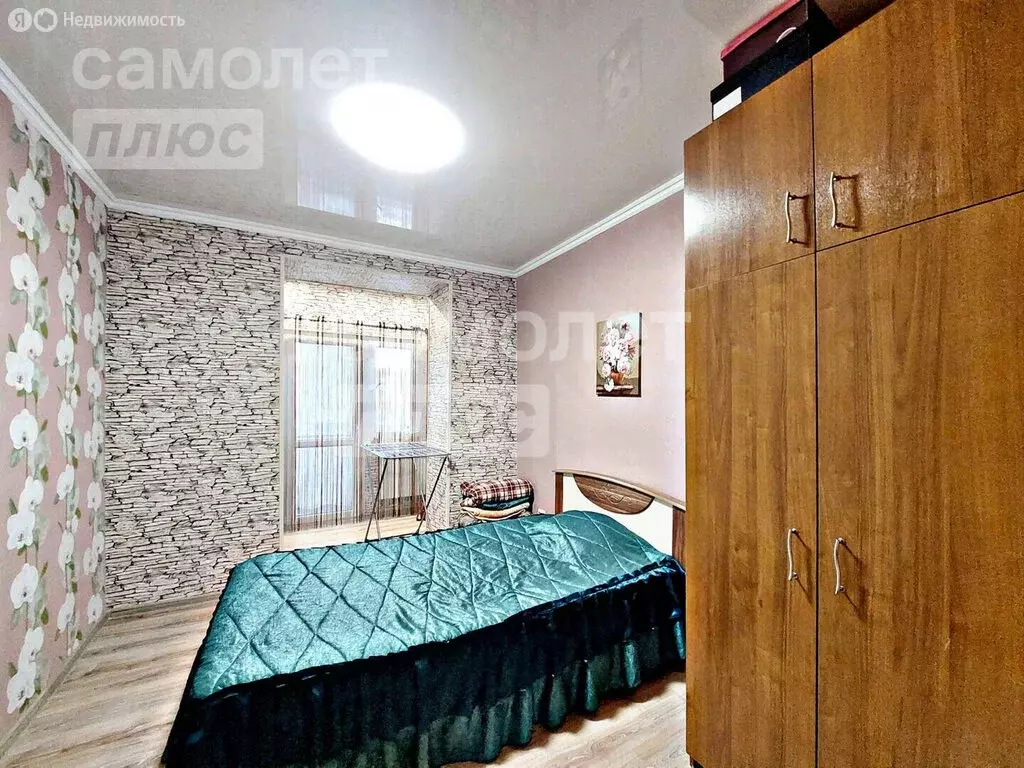 3-комнатная квартира: Славянск-на-Кубани, Батарейная улица, 262 (64 м) - Фото 1