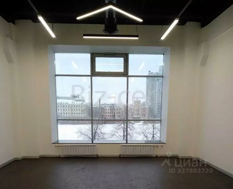 Офис в Санкт-Петербург Петроградская наб., 18 (833 м) - Фото 2