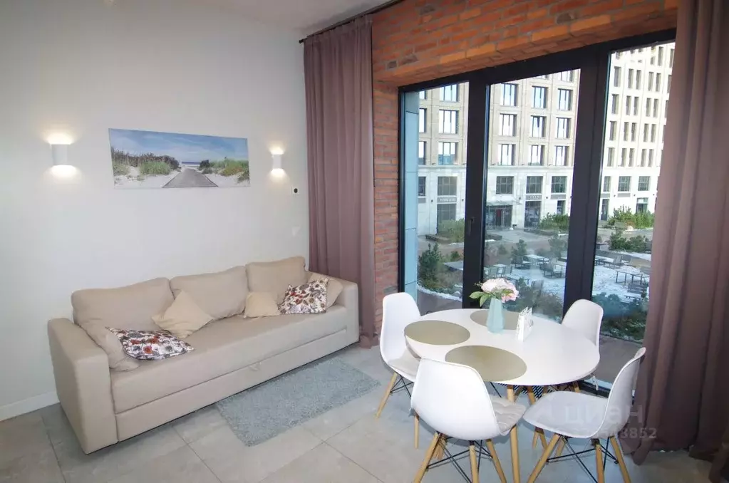 1-к кв. Санкт-Петербург наб. Макарова, 60 (43.1 м) - Фото 1