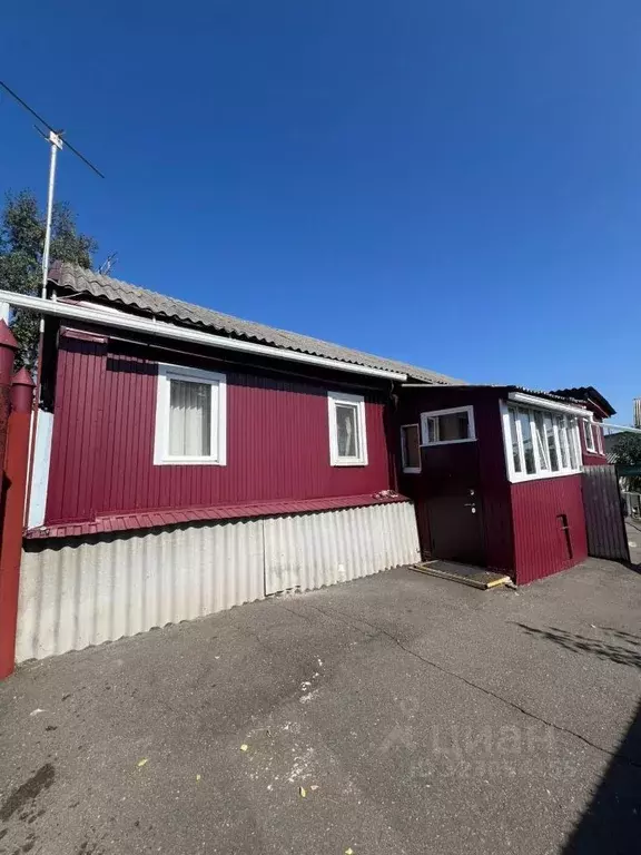 Дом в Саратовская область, Петровск ул. Радищева, 184 (75 м) - Фото 1