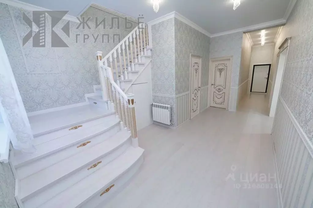 Дом в Татарстан, с. Высокая Гора ул. Тагира Биккинеева, 38 (245 м) - Фото 1
