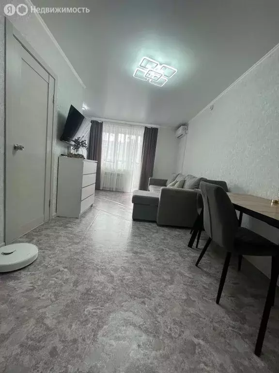 Квартира-студия: Октябрьский, улица Рахимьяна Насырова, 11 (24 м) - Фото 1