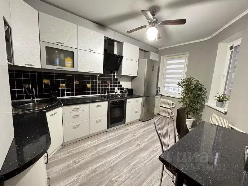 2-к кв. Воронежская область, Воронеж ул. Артамонова, 22А (59.4 м) - Фото 1