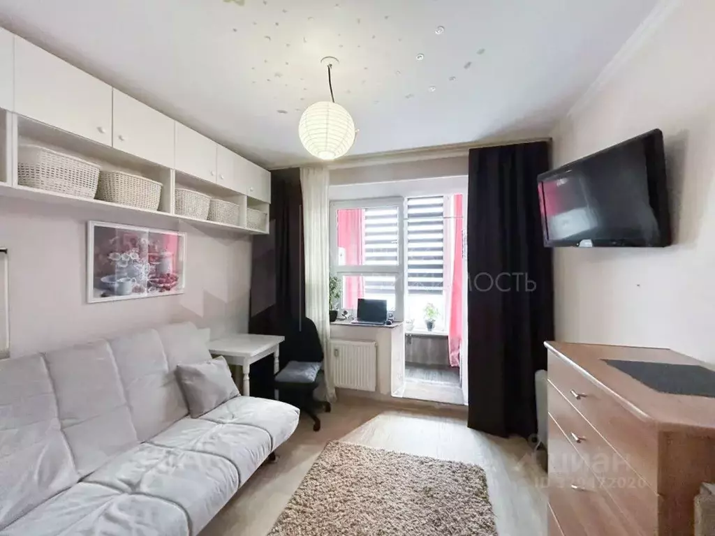 Студия Тюменская область, Тюмень ул. Новоселов, 117 (17.0 м) - Фото 1
