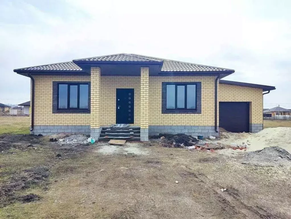 Дом в Белгородская область, Белгородский район, Никольское с/пос, с. ... - Фото 1