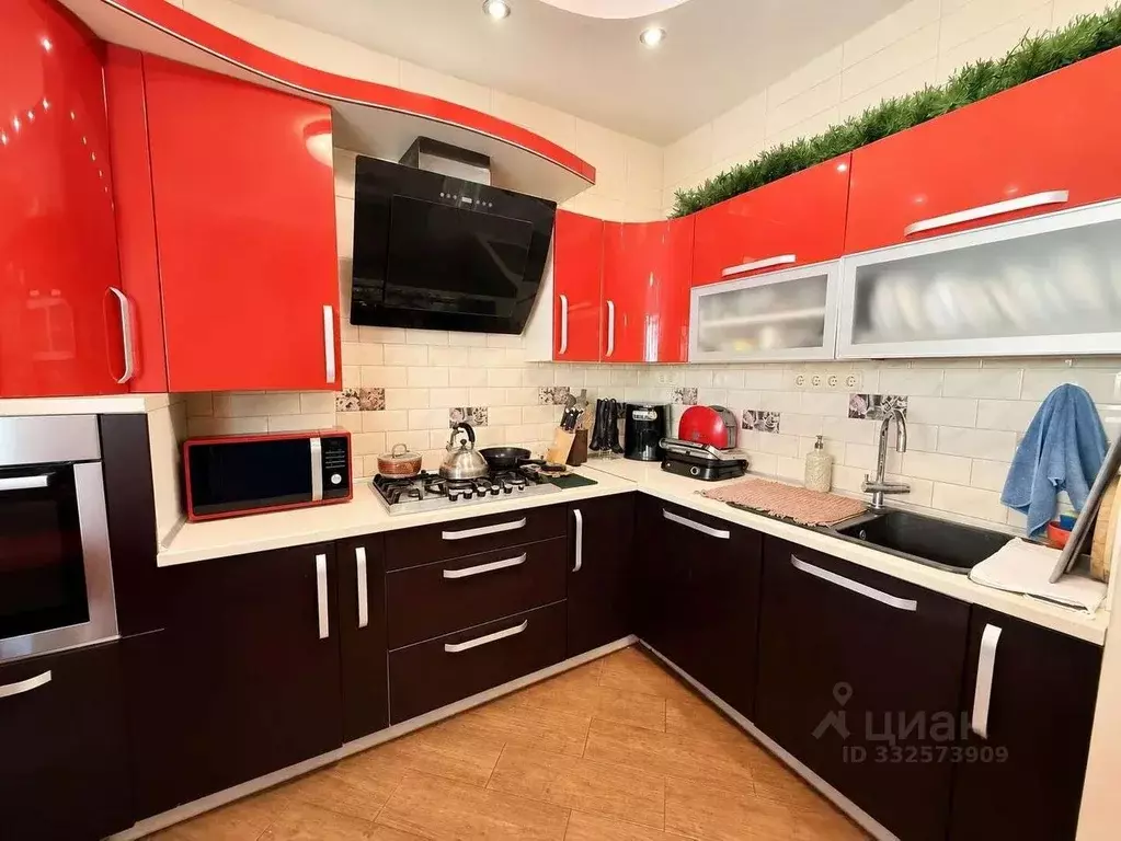 2-к кв. Севастополь ул. Вакуленчука, 53/14 (64.0 м) - Фото 1
