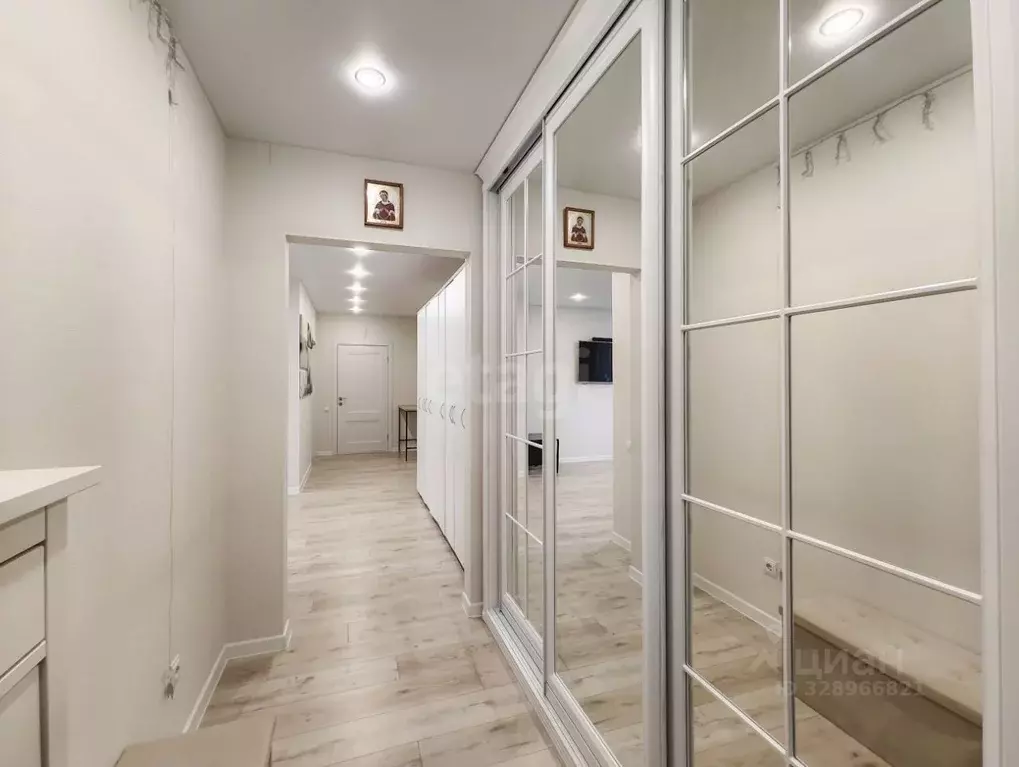 3-к кв. Тюменская область, Тюмень ул. Тимофея Кармацкого, 5к1 (116.2 ... - Фото 1