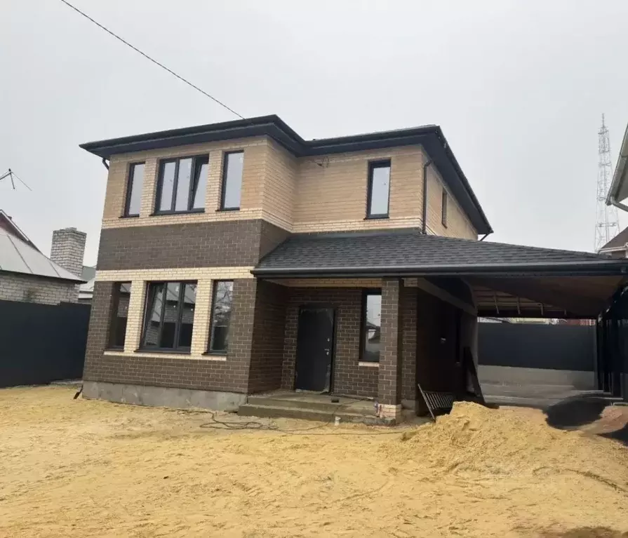 Дом в Волгоградская область, Волгоград Великолукская ул. (156 м) - Фото 2