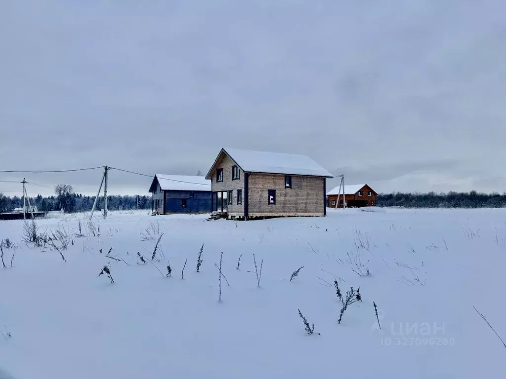 Участок в Московская область, Истра муниципальный округ, пос. ... - Фото 1