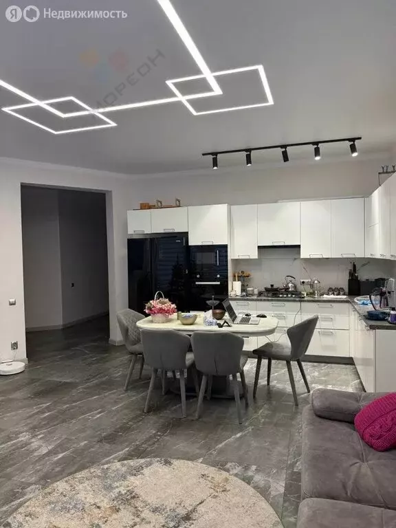 Дом в Тахтамукайский район, посёлок городского типа Яблоновский (122.8 ... - Фото 1