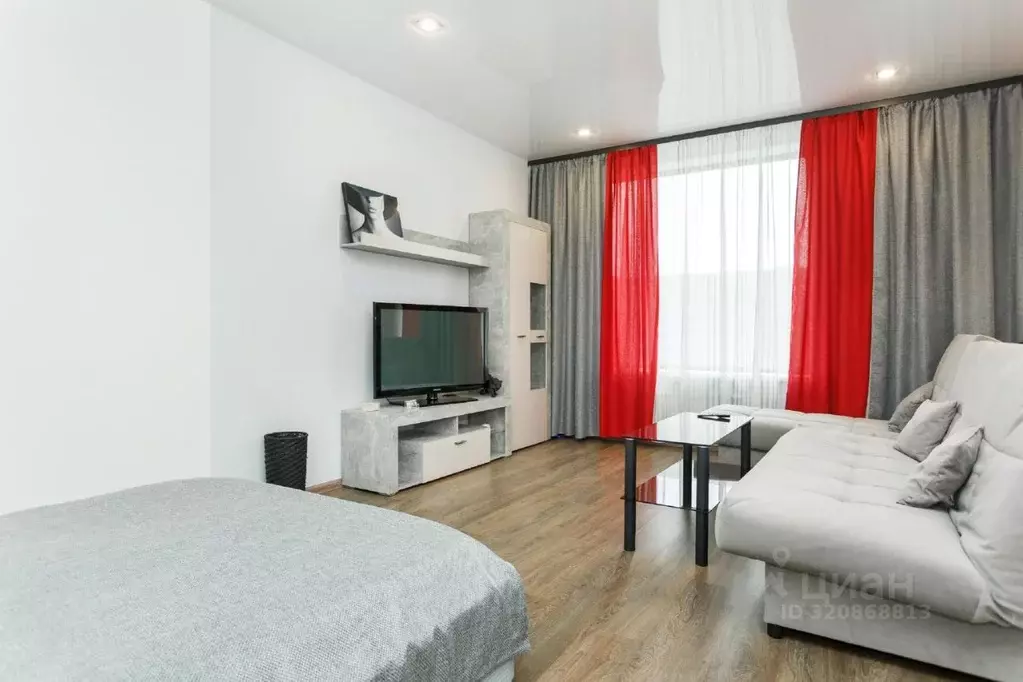 Комната Свердловская область, Екатеринбург ул. Малышева, 42 (37.0 м) - Фото 1