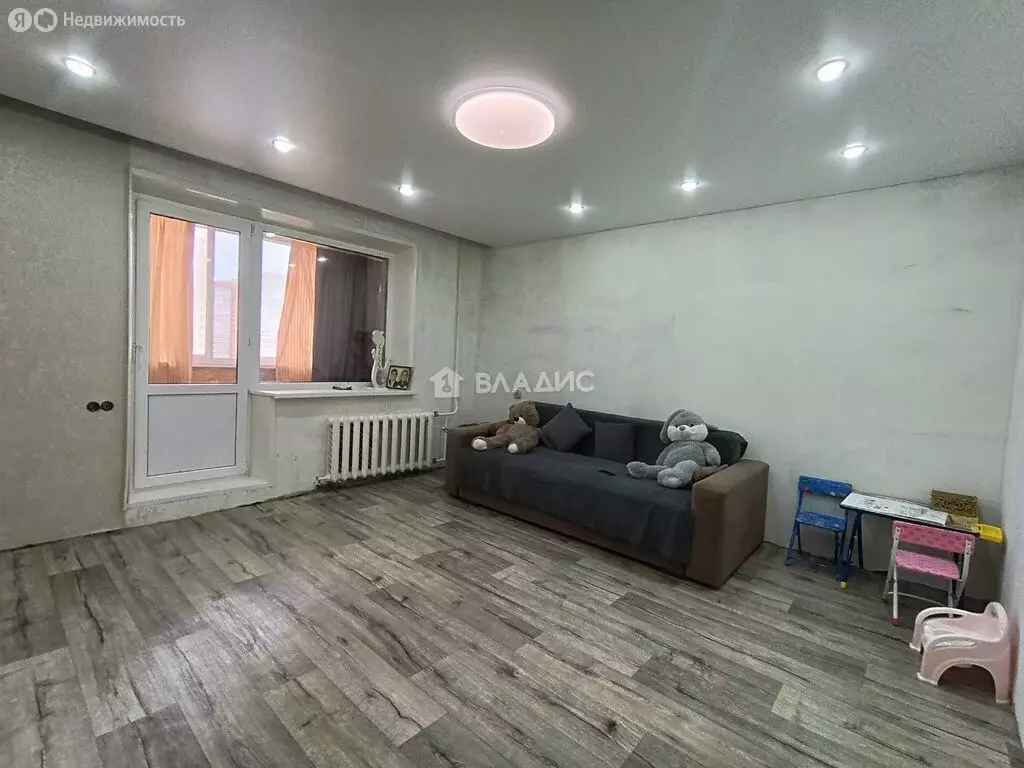 2-комнатная квартира: Тобольск, 10-й микрорайон, 35 (52 м) - Фото 1