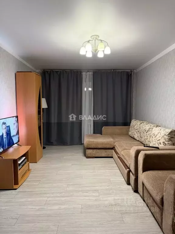 2-к кв. Бурятия, Улан-Удэ Энергетик мкр, 42 (65.7 м) - Фото 1