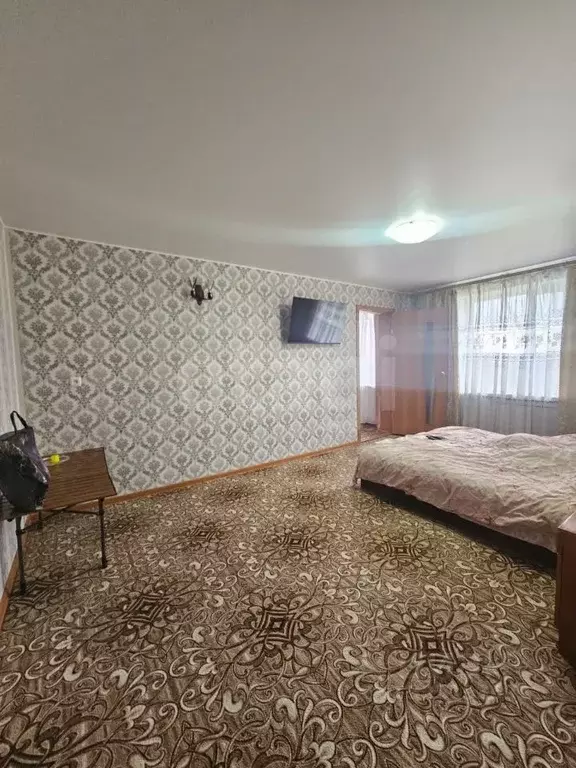 4-к кв. Крым, Черноморское пгт ул. Морская, 40А (97.5 м) - Фото 1