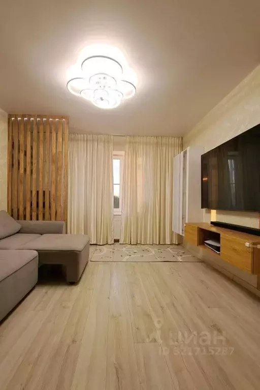 3-к кв. Коми, Ухта ул. М.К. Сидорова, 5 (75.6 м) - Фото 0