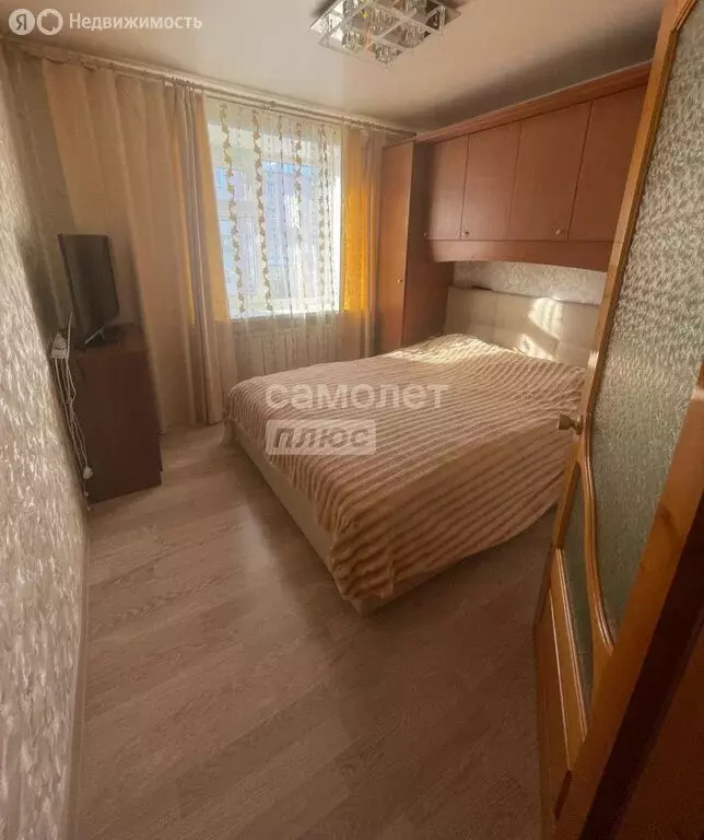 3-комнатная квартира: Петропавловск-Камчатский, улица Академика ... - Фото 1