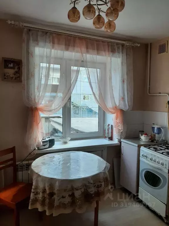 3-к кв. Саха (Якутия), Якутск ул. Дзержинского, 25/1 (59.0 м) - Фото 0