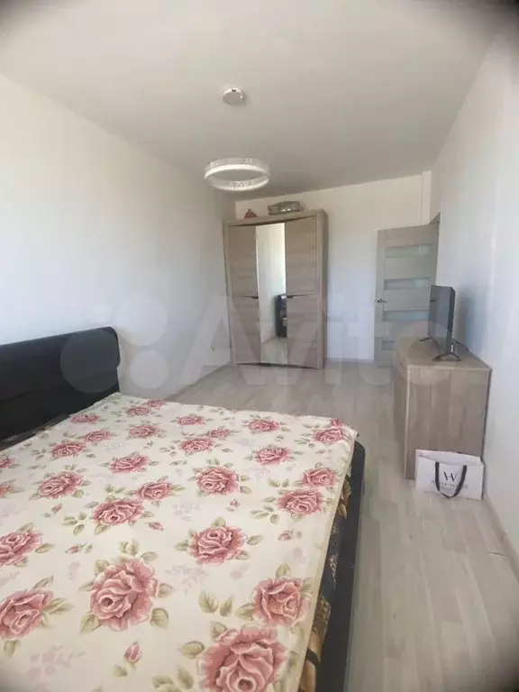2-к. квартира, 60 м, 4/8 эт. - Фото 1