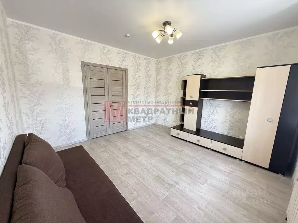 1-к кв. Белгородская область, Старый Оскол Заречье мкр, 17 (34.2 м) - Фото 0