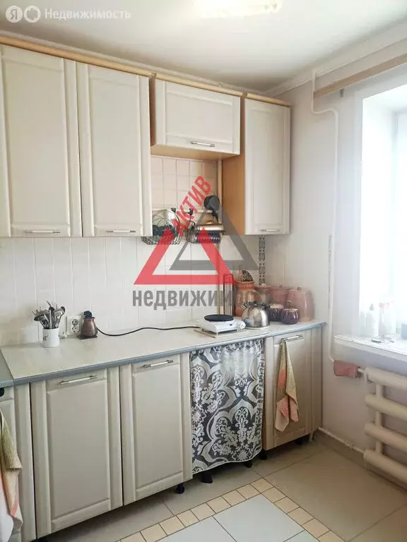 2-комнатная квартира: Каменск-Уральский, улица Кутузова, 36 (50.3 м) - Фото 1