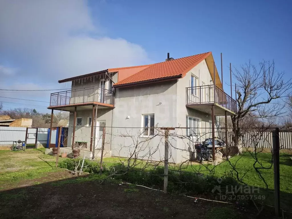 Дом в Крым, Сакский район, Ореховское с/пос, Труд СПК ул. 1-я ... - Фото 1