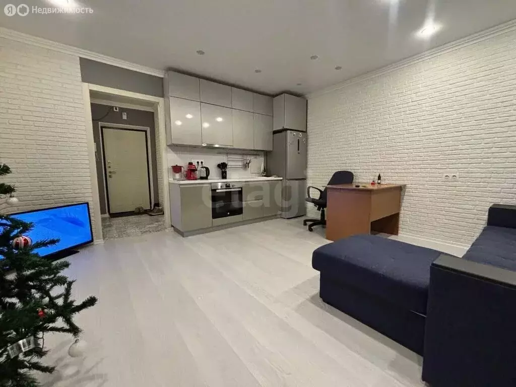 Квартира-студия: Казань, улица Рауиса Гареева, 109 (28.5 м) - Фото 2