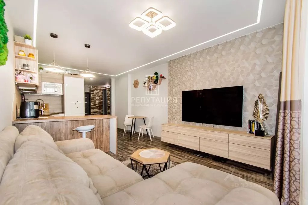 3-к кв. Свердловская область, Екатеринбург ул. Кировградская, 8 (95.5 ... - Фото 1