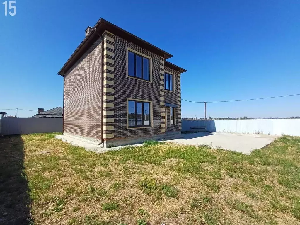 Дом в Краснодарский край, Динская ст-ца ул. Славянская (170 м) - Фото 2