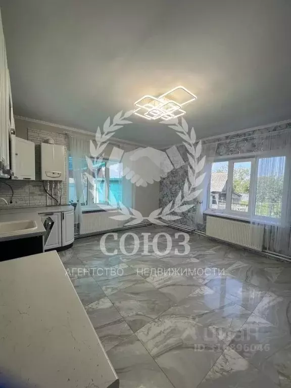 Дом в Калужская область, Мещовск городское поселение, с. Искра ул. ... - Фото 0