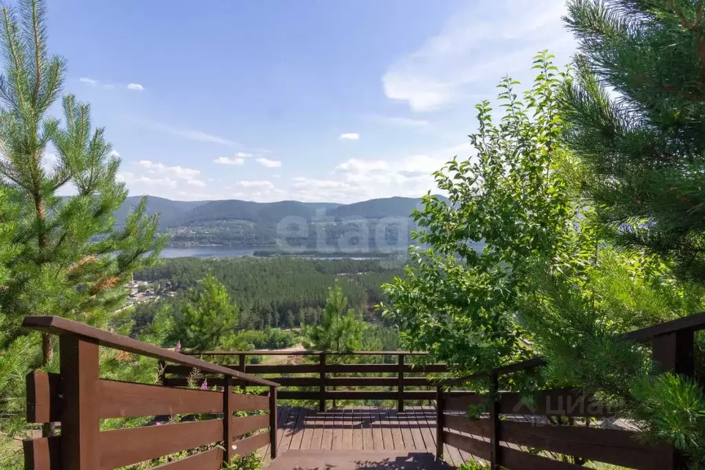 Дом в Красноярский край, Красноярск Березка-2 сельскохозяйственный ... - Фото 1