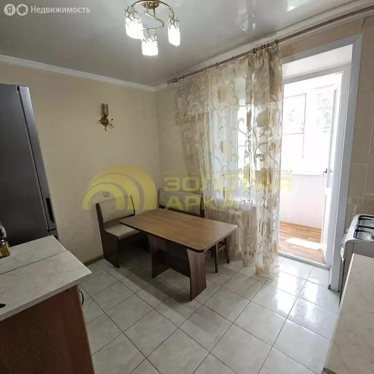3-комнатная квартира: Ахтырский, улица Свободы, 4 (62.8 м) - Фото 1