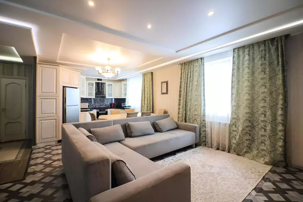 4-к кв. Алтайский край, Барнаул Ленинградская ул., 16 (140.0 м) - Фото 1