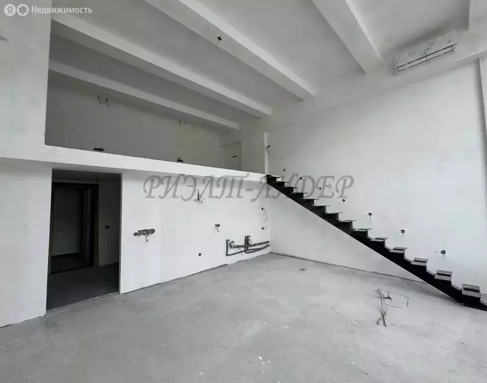 1-комнатная квартира: Горно-Алтайск, Комсомольская улица, 7 (50 м) - Фото 2