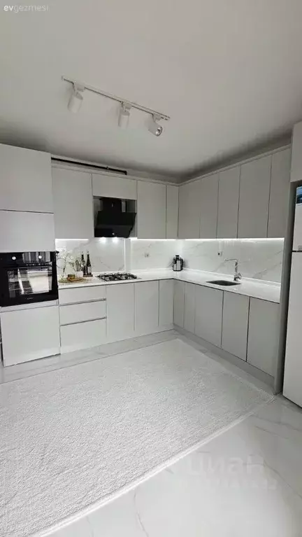 2-к кв. Дагестан, Махачкала ул. Магомеда Далгата, 108 (70.0 м) - Фото 1