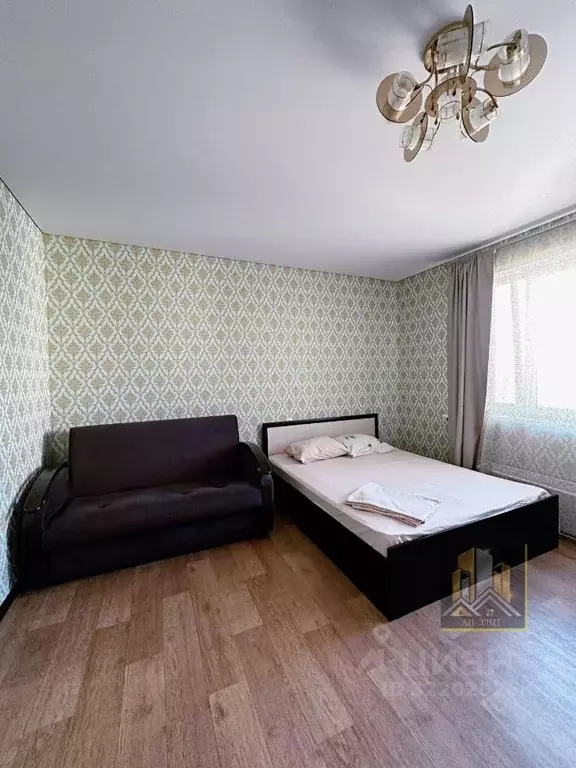 1-к кв. Татарстан, Казань ул. Восстания, 82 (30.0 м) - Фото 1