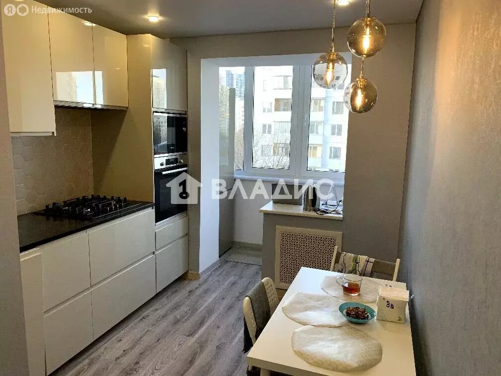 3-комнатная квартира: Москва, улица Елены Колесовой, 4 (65 м) - Фото 1