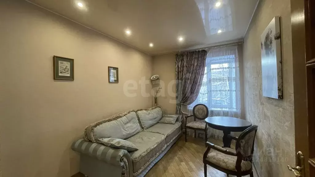 4-к кв. Коми, Сыктывкар ул. Орджоникидзе, 4 (89.1 м) - Фото 1