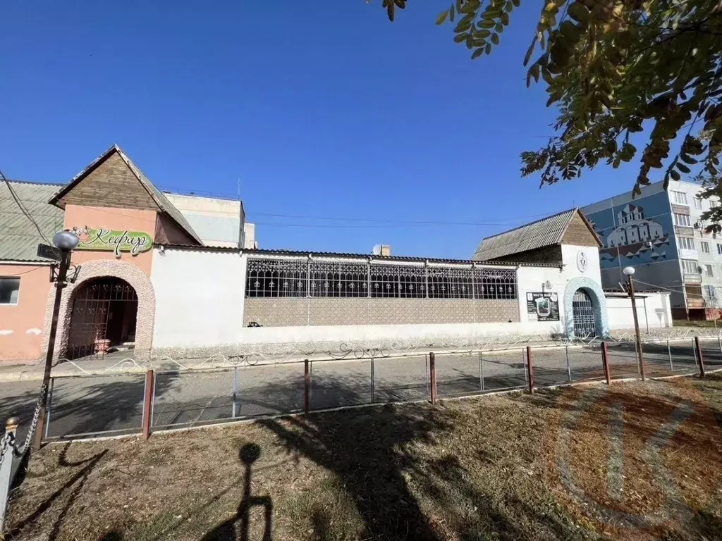 Торговая площадь в Крым, Сакский район, с. Штормовое ул. Ленина, 6 ... - Фото 1