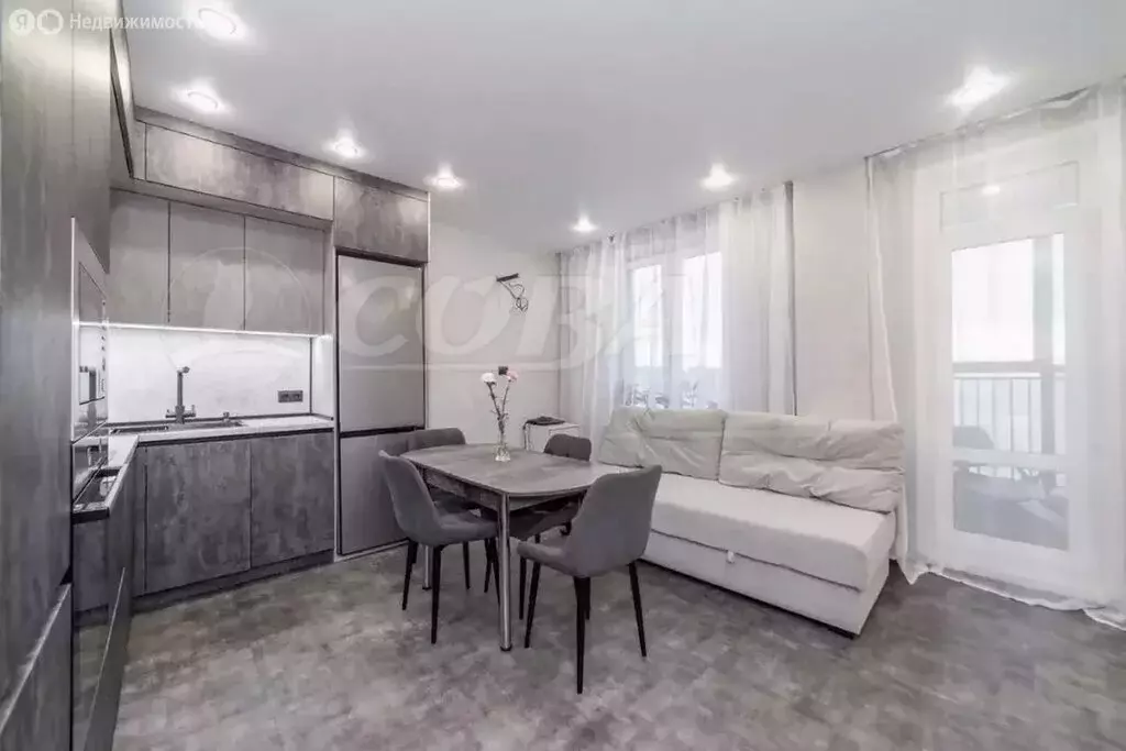 Квартира-студия: Тюмень, улица Валентины Трофимовой, 8 (38.2 м) - Фото 2