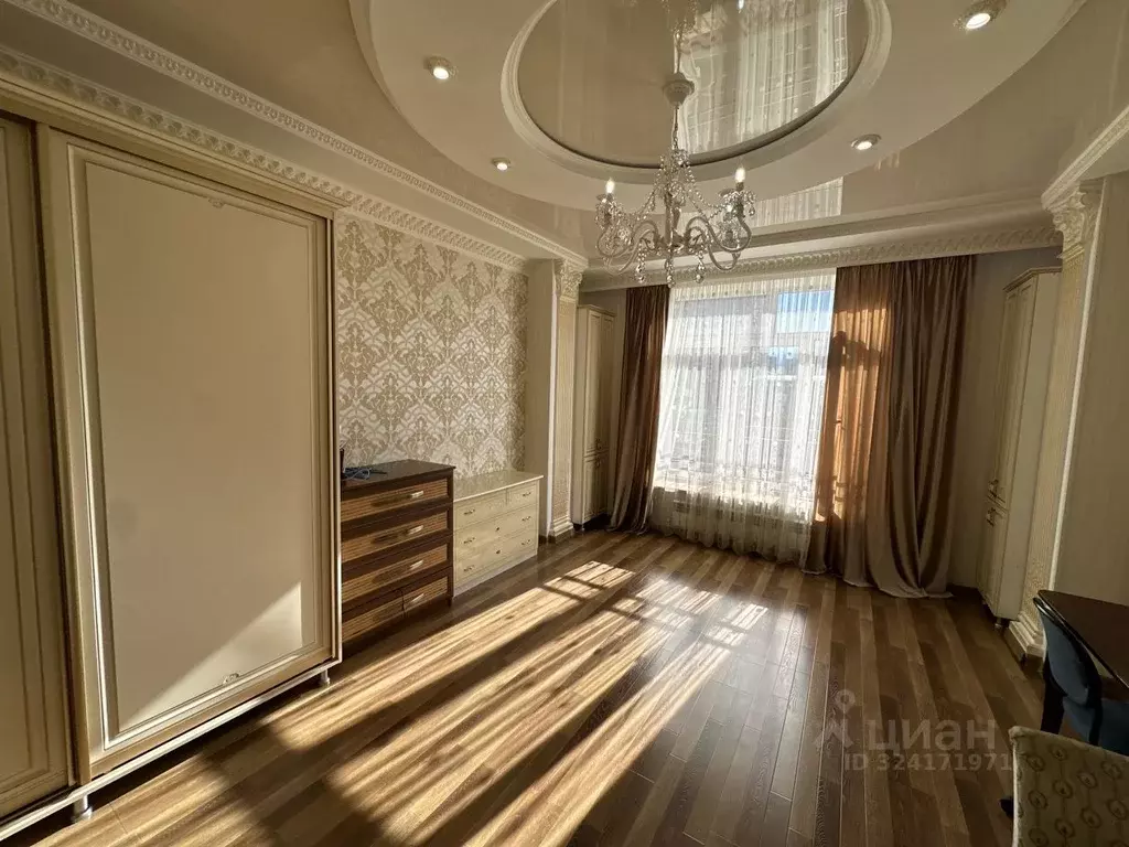 2-к кв. Северная Осетия, Владикавказ просп. Доватора, 20В (80.0 м) - Фото 1