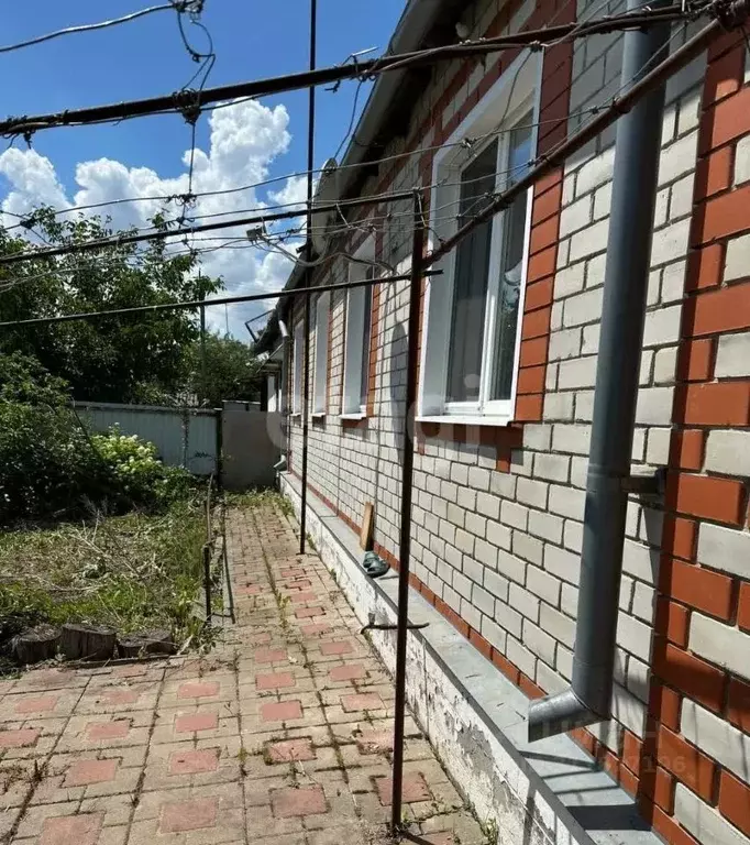 Дом в Белгородская область, Вейделевский район, пос. Викторополь  (64 ... - Фото 0