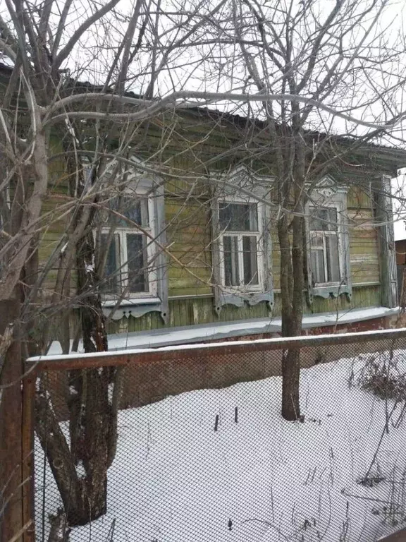 Дом в Саратовская область, Петровск ул. Большая Набережная, 79 (50 м) - Фото 1