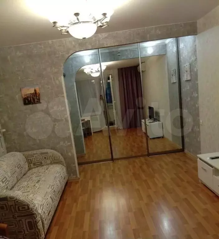 1-к. квартира, 40 м, 9/16 эт. - Фото 1