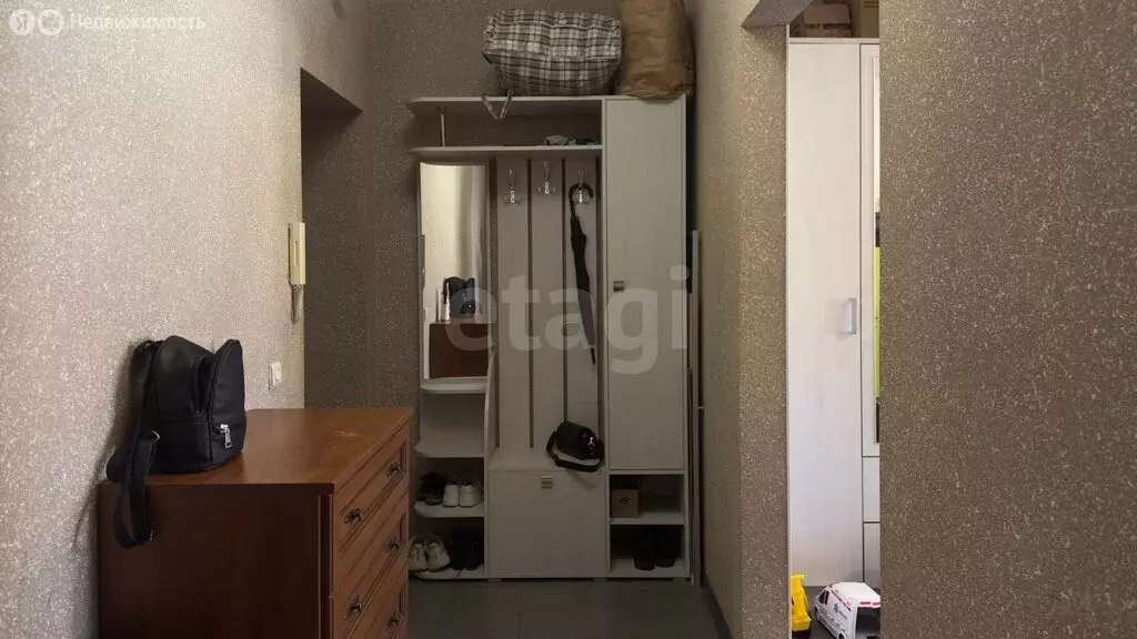 1-комнатная квартира: микрорайон Чкаловск, улица Докука, 11 (37.5 м) - Фото 2