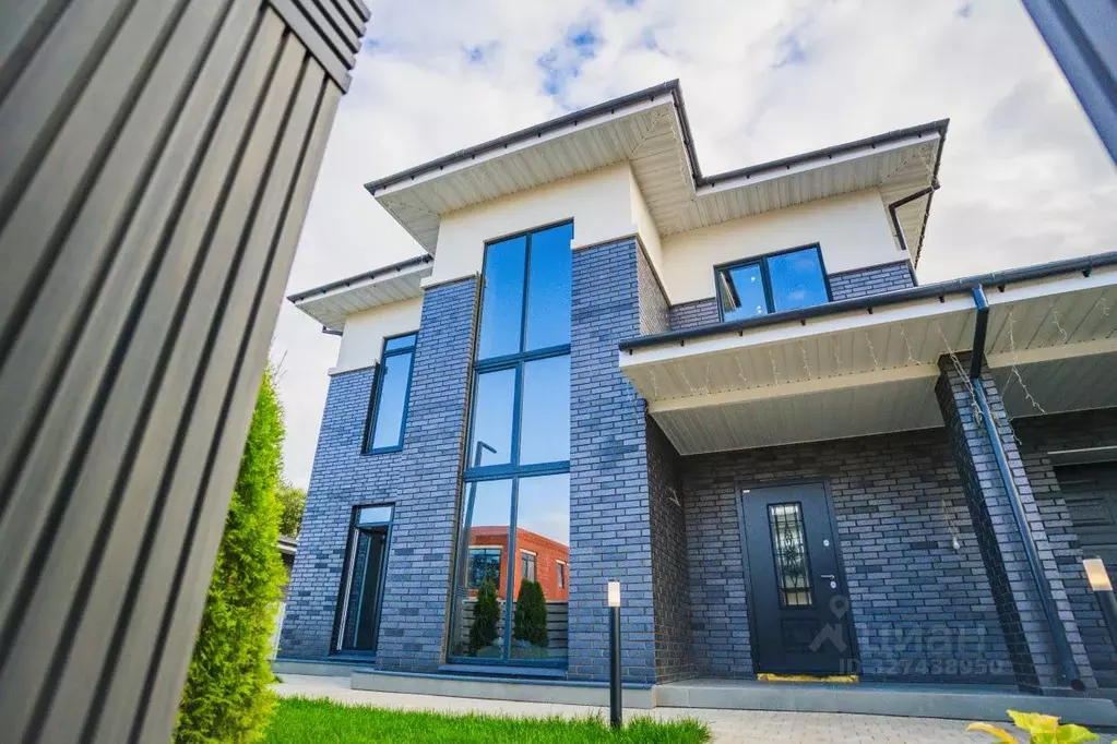 Дом в Тюменская область, Тюмень Пышминская ул., 67 (150 м) - Фото 1