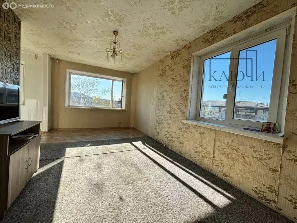 3-комнатная квартира: Магнитогорск, улица Галиуллина, 7/3 (61.4 м) - Фото 1