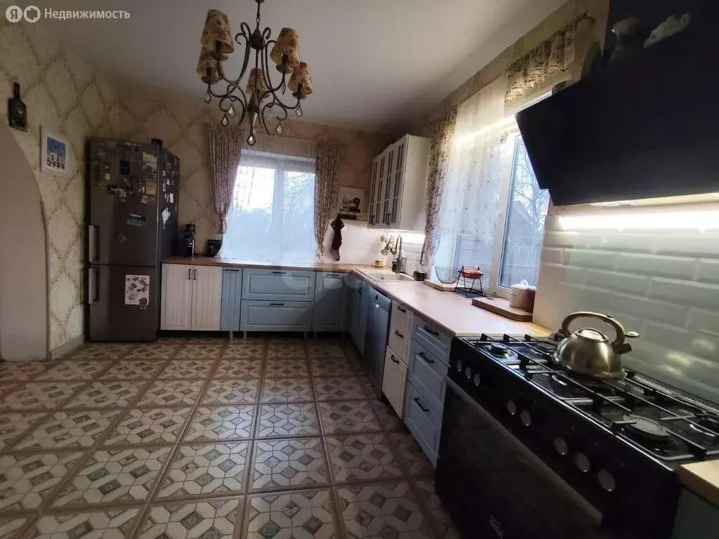 Дом в Жуков, Новая улица (270 м) - Фото 2