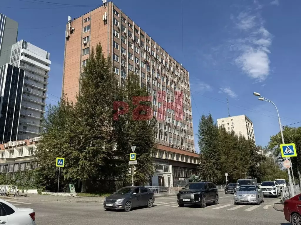 Офис в Свердловская область, Екатеринбург ул. Мамина-Сибиряка, 58 (21 ... - Фото 1