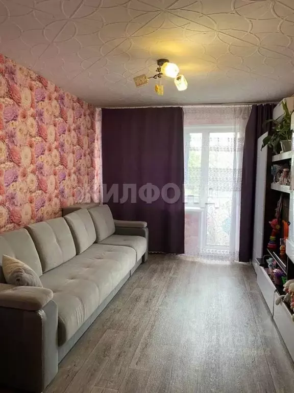 2-к кв. Хакасия, Абакан Аскизская ул., 152 (44.5 м) - Фото 0